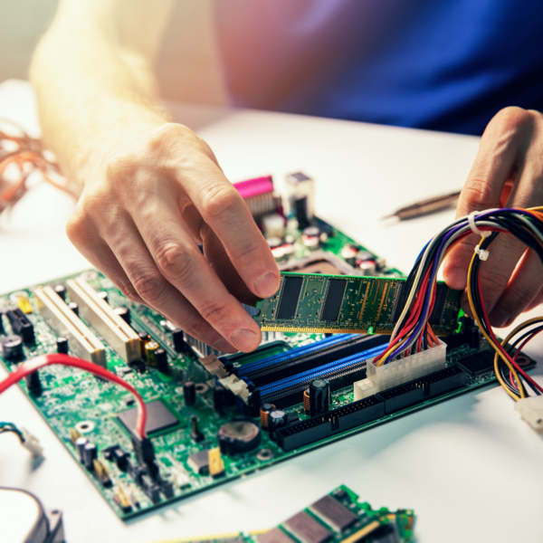 Dépannage Informatique à Paris : Solutions Efficaces