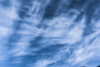 Ciel bleu nuages cirrus artiste de l image calme intérieur