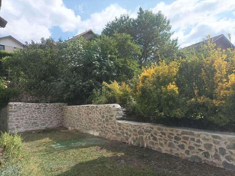 Rénovation de mur en pierre naturelle avec rejointement