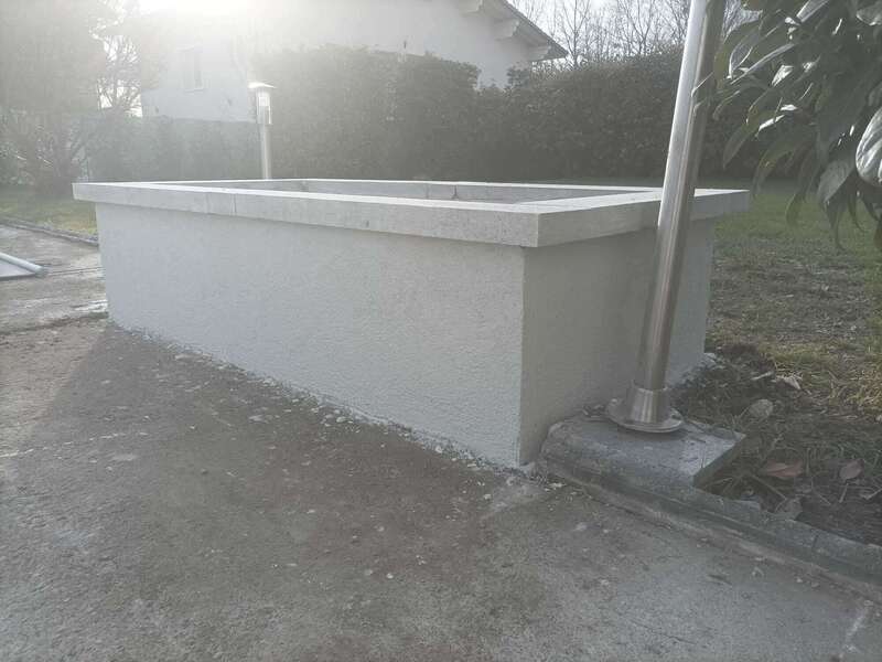 Réalisation d'une jardinière en béton sur mesure
