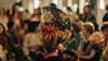 costumes et perruques élégants pour événements spéciaux