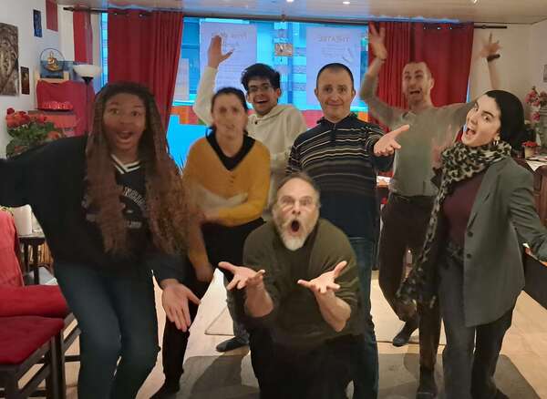 Ateliers de théâtre, improvisation et humour : le trio gagnant pour développer votre éloquence