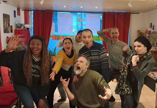 Pourquoi l'humour nous aide à traverser les épreuves de la vie ?