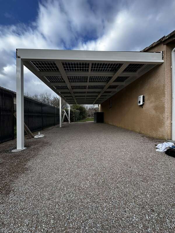 Installation d'un carport photovoltaïque Saint Sulpice la pointe