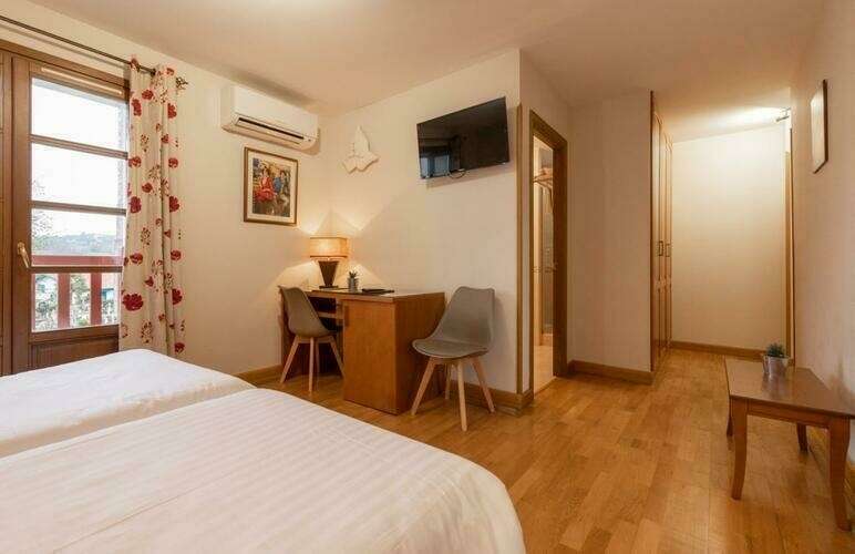 mini-ho-tel-lastiry-carolephotographe-com-ill0300