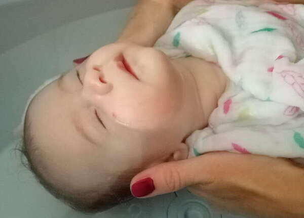 Bébé né par césarienne