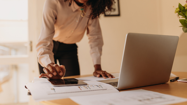 De salarié ou expert à entrepreneur : réussir la transition et développer son business