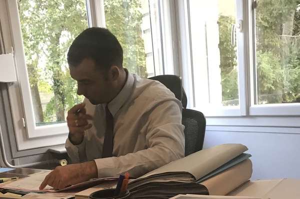 Contrats Aidés, le soutien du Député !