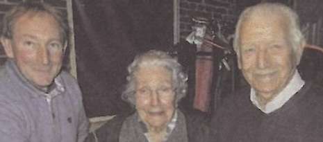 Manneville-La-Pipard - Les aînés font ripaille