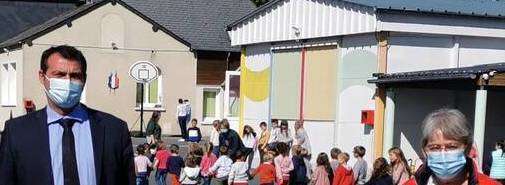 Le Pin - Le député Christophe Blanchet à l'écoute de la maire