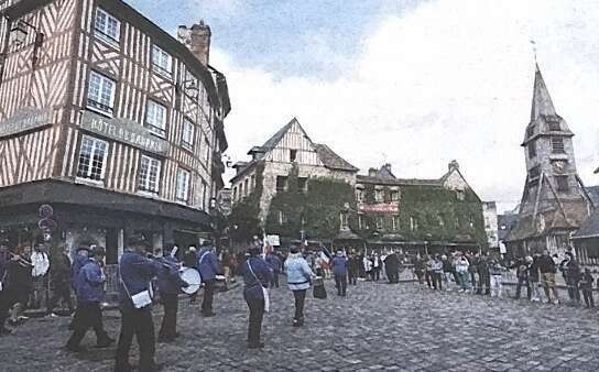 Du vieux bassin à Notre-Dame-de-Grâce, un grand défilé pour la fête des marins