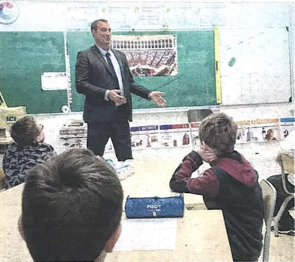 Le Député Christophe en déplacement pour le Parlement des Enfants