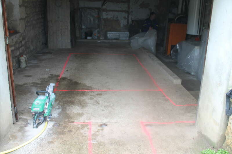 Installation assainissement non collectif avec micro station 5 EH dans un garage.