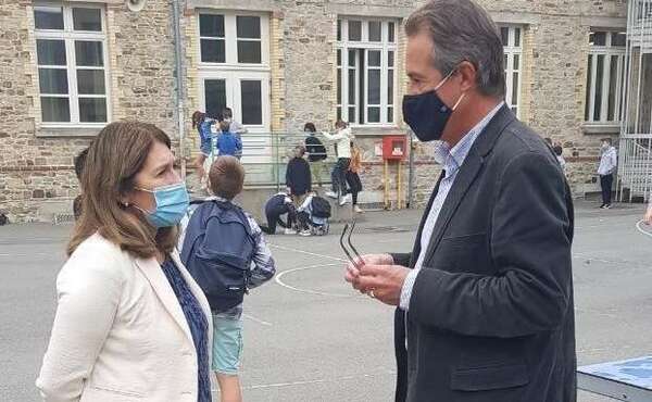 À L'ÉTABLISSEMENT SCOLAIRE JEANNE-D'ARC DE VITRÉ. | Blog