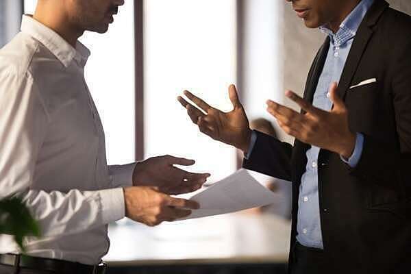 C’est l’histoire d’un agent commercial qui veut éviter la double peine…