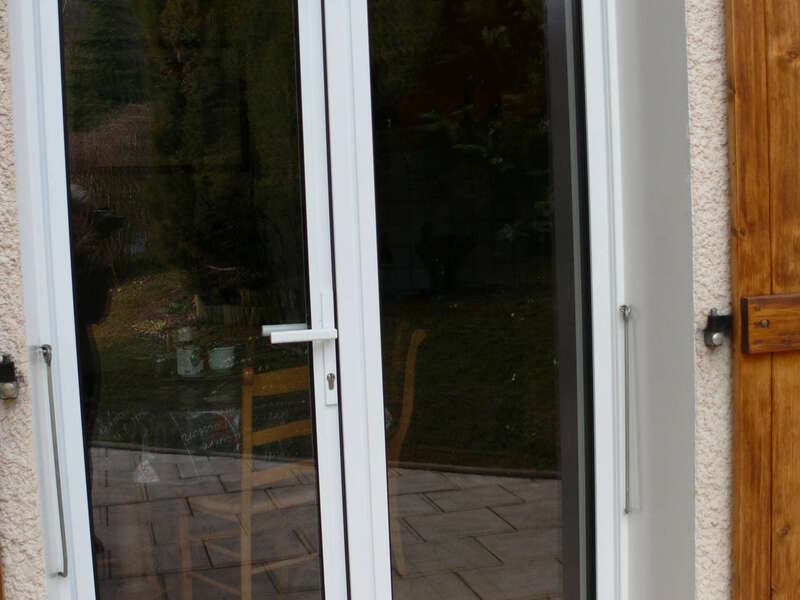 Porte-fenêtre serrure en aluminium Blanc