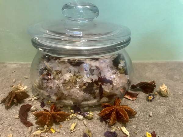 Réaliser 3 sels de bain 