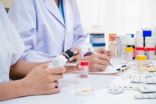 Préparations hospitalières : nouvelles modalités de déclaration