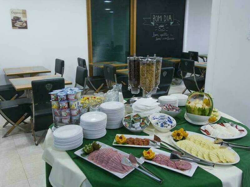 buffet_petit-dej-1