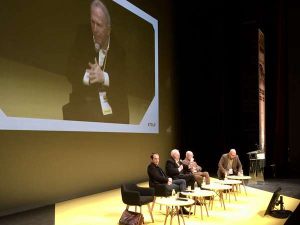 Explorer le monde à la lueur des lumières ..