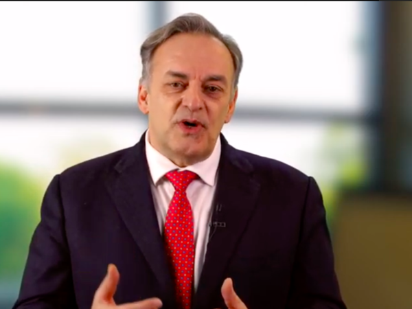 ÊTRE ET PARLER » - 700 EXEMPLAIRES VENDUS EN 6 MOIS…