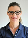 Portrait docteur chirurgie dentaire Metz qualifications avancées