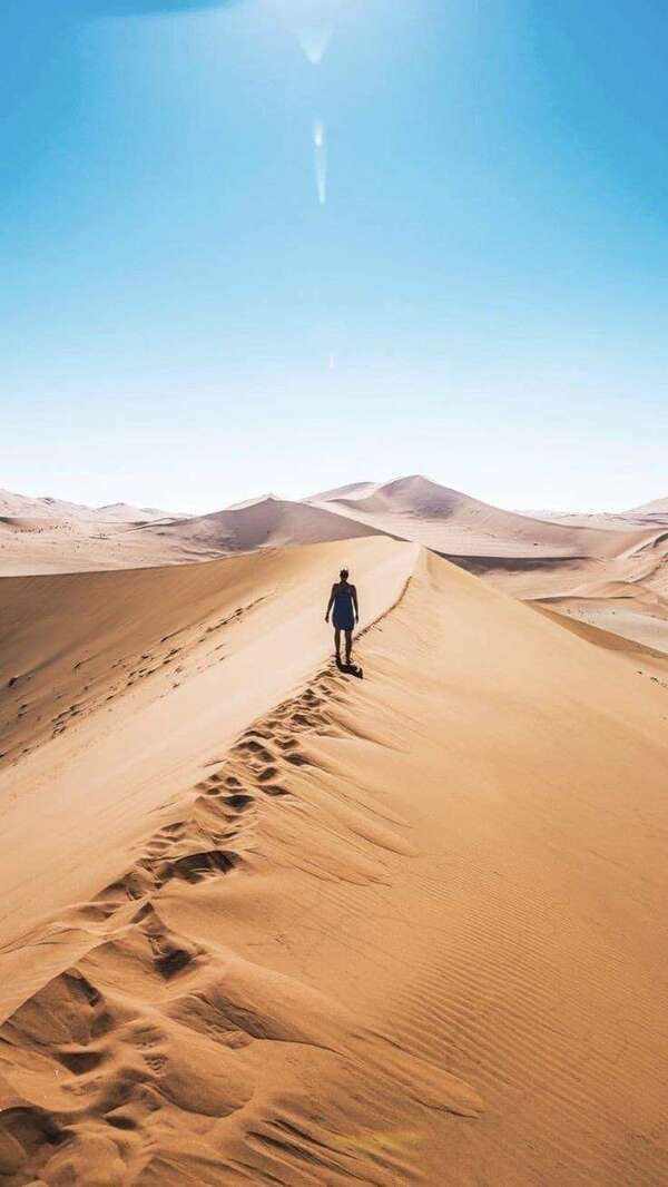 Entre responsabilités et désirs : un enjeu majeur au coeur de la crise de la quarantaine chez les femmes. Comment accompagner cette métamorphose de soi vers l'équilibre et l'épanouissement ?