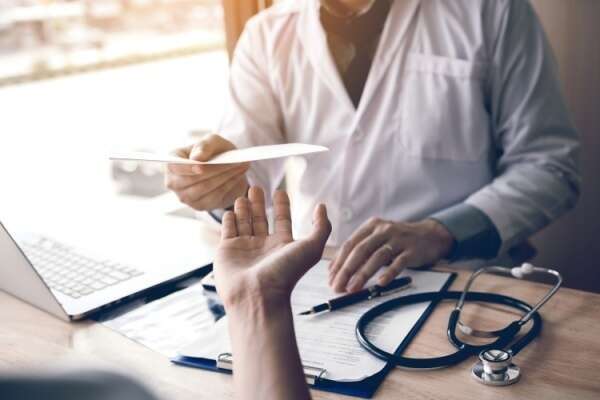 Arrêts de travail sécurisés : une période de tolérance estivale !