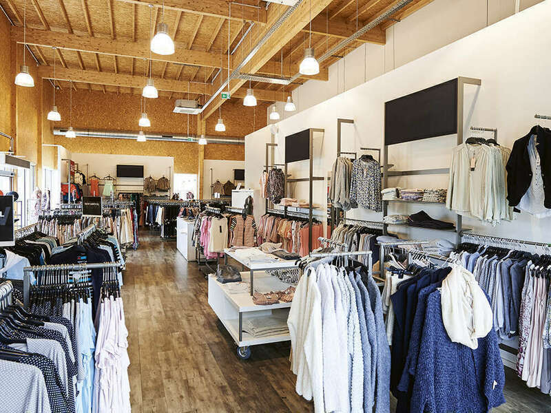 me_social_media_mr-slim_08