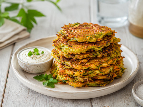 Galettes de pois chiches sauce yaourt citronnée