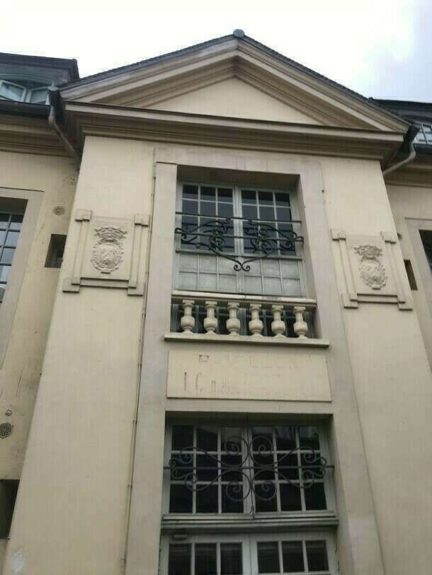 046-facade_haute_avant