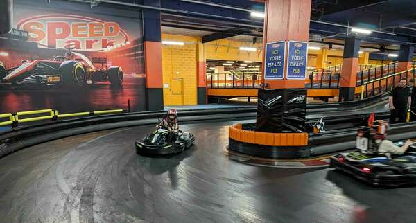 La Providence at high speed on the Montigny karting circuit.