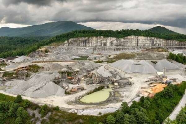 Mines et carrières : renforcement des mesures de prévention