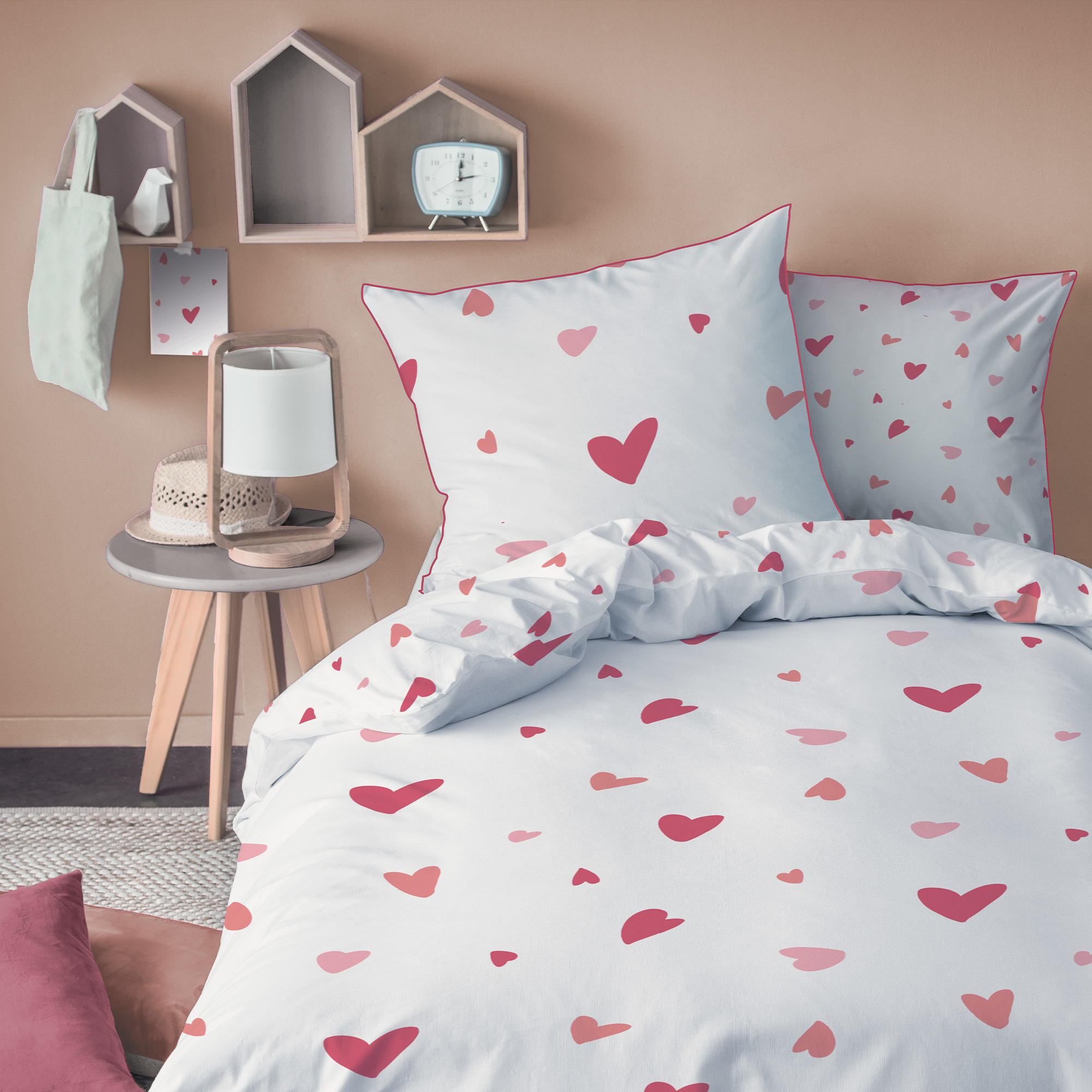 bed linens and home accessories