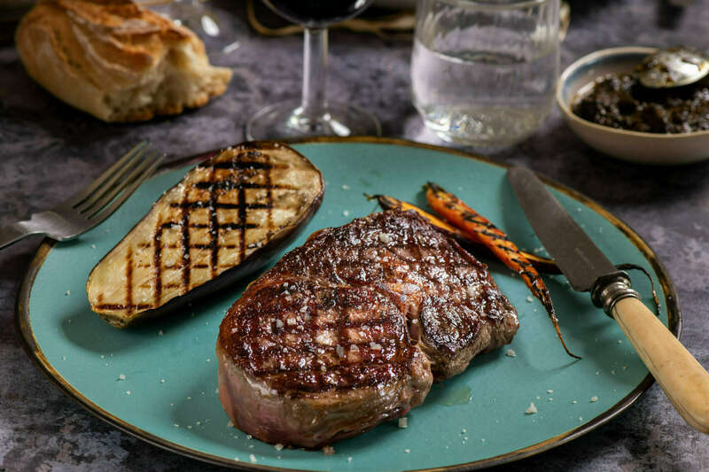 mercado-cooked-meat-001320220809-1918081-hto2bg