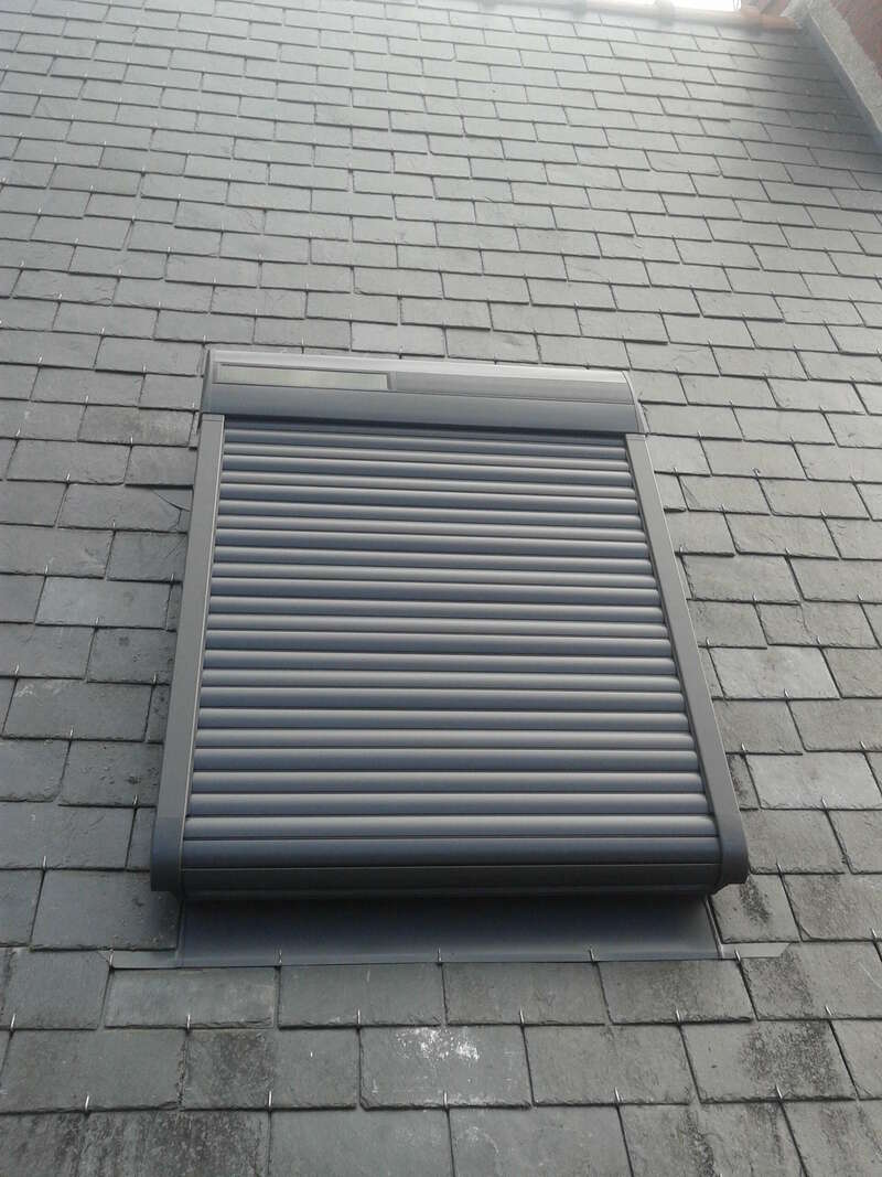5-velux_avec_volant_roulant_solaire_ferme20210721-860077-vwxhat