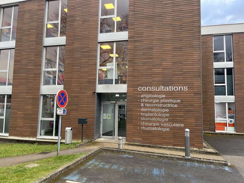entree_du_batiment