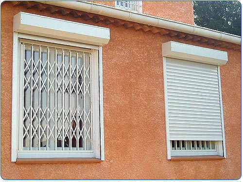 Volets roulants avec Grilles posé à Cannes Mouré Rouge 