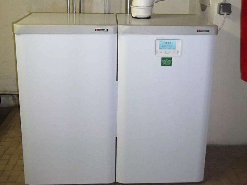 1226df78b2aa461ebe7f82029fb61eb9