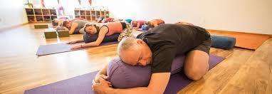 Le YIN YOGA, un style de Yoga qui vous apprendra à ralentir.