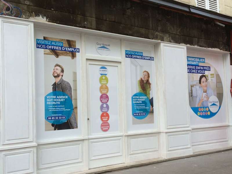 moulure à la française pour façade magasin 