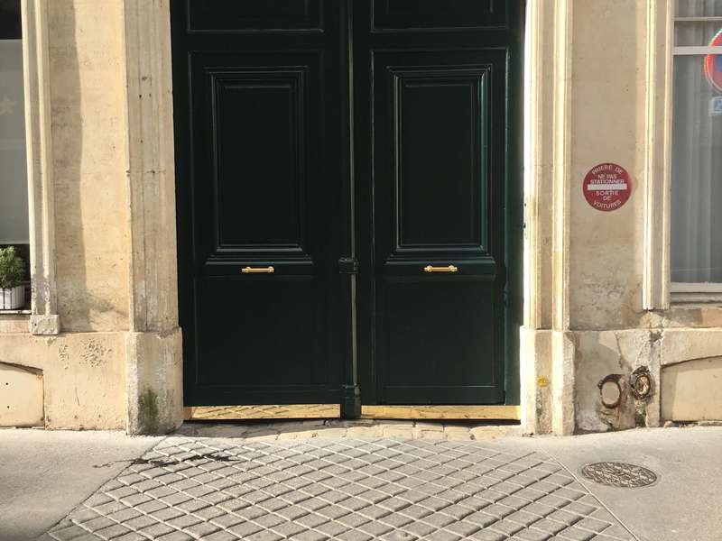 porte en bois massif