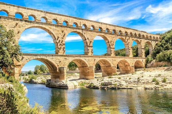 Que faire à Nîmes et ses alentours : les meilleures expériences pour les touristes