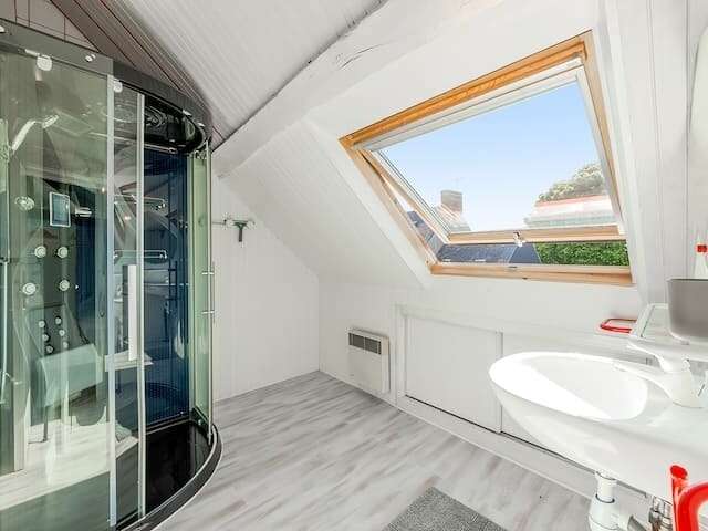 6651bd66-8254-4d51-9451-1b9b612e40c8