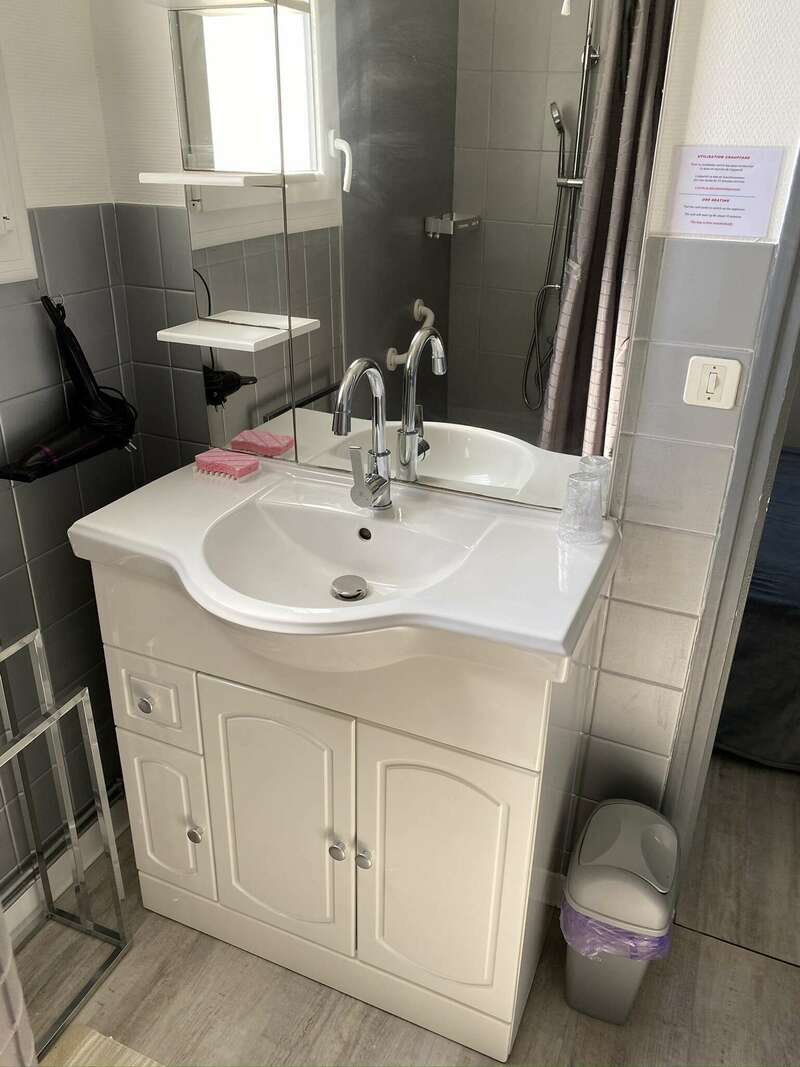 b6c5089d-7ced-4deb-8537-bd165ffbe42b20220701-1380187-59uzbb