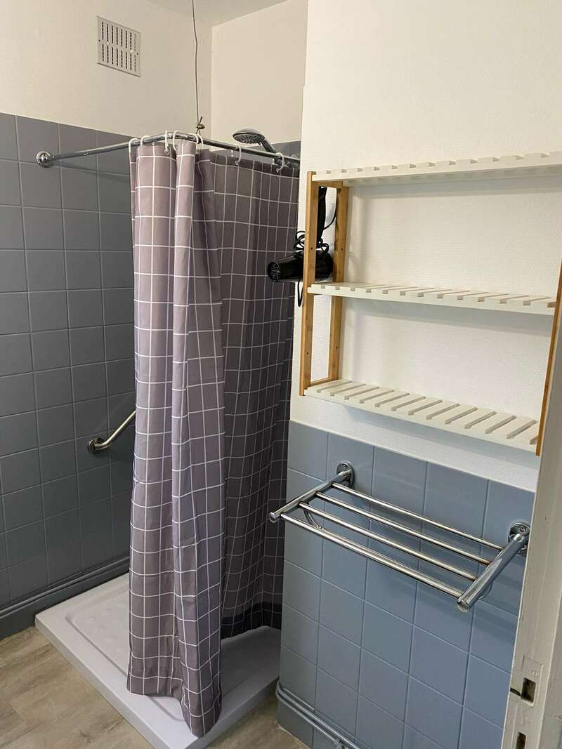 42744787-cb5a-4bd1-9099-74c932df80e720220701-1380187-179e7fl