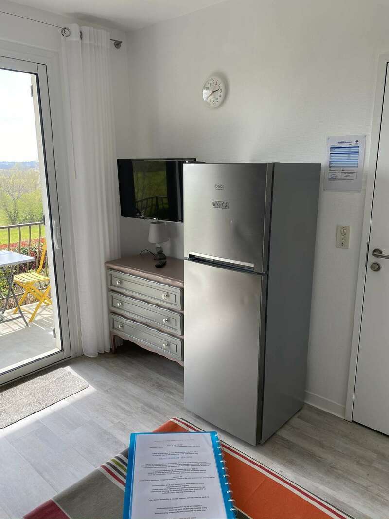 448bdc03-aa4e-4acb-b1cd-21df61280f9120220701-1380187-uthbcu