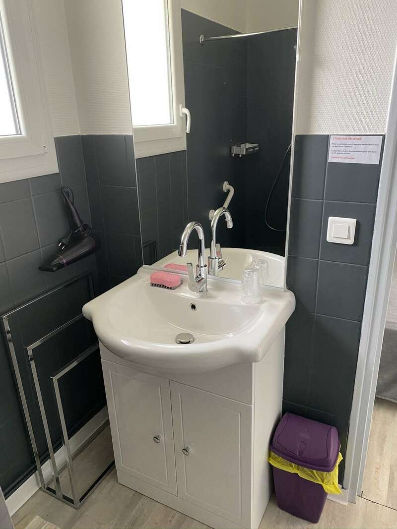 ae459124-1dde-4127-a341-06fcced023b120220701-1380187-144igg7