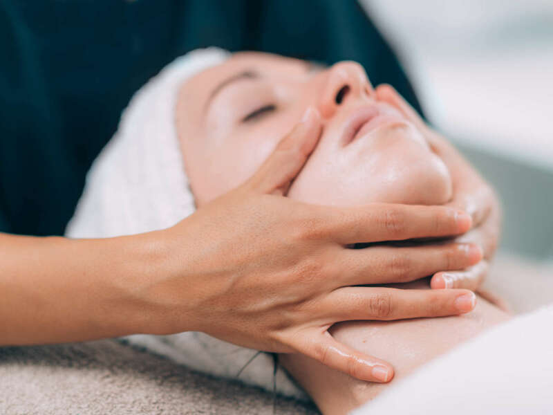 facial-massage-treatment-1187832946_2125x1416