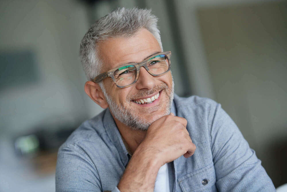 Comment assurer la longévité de son implant dentaire ? - Dr Junien Dessus & Caroline Balazard
